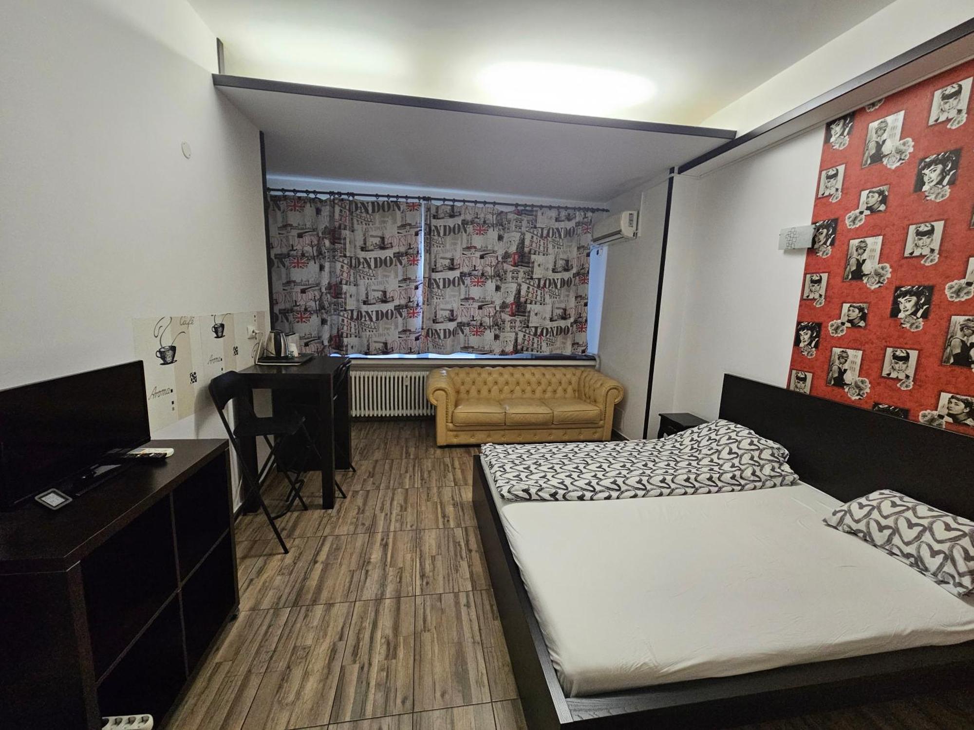 Central Class 부쿠레슈티 외부 사진